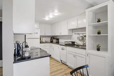 Kitchen - 3700 Tully Rd #48, Modesto, CA 95356 photo 2 of 4