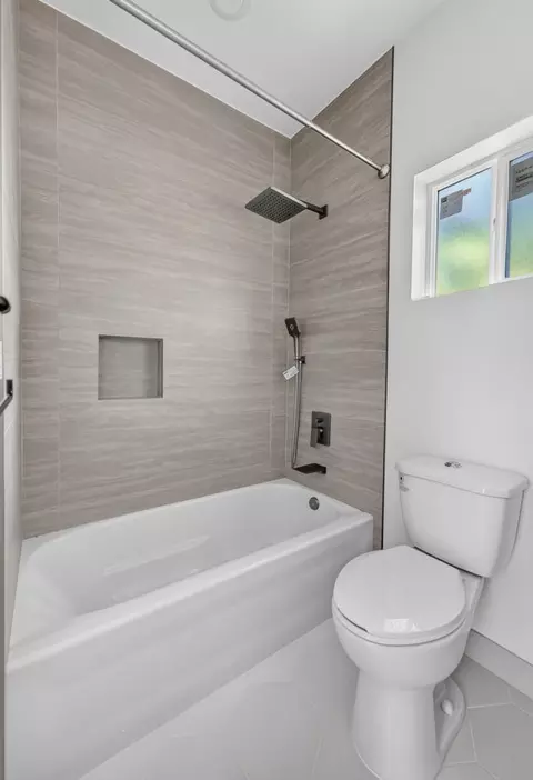 Bath - 5540 Clark Ave, Carmichael, CA 95608 photo 7 of 8
