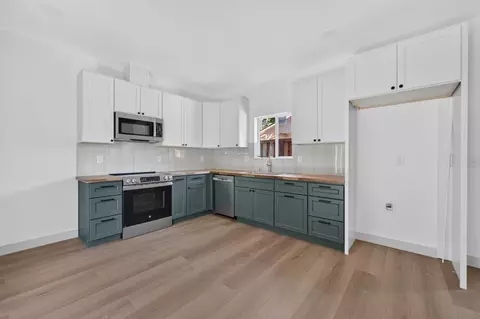 Kitchen - 5540 Clark Ave, Carmichael, CA 95608 photo 5 of 9