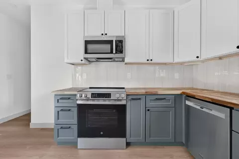 Kitchen - 5540 Clark Ave, Carmichael, CA 95608 photo 9 of 9
