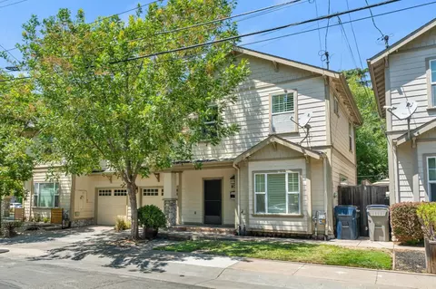936 52nd St, Sacramento, CA 95819