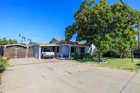 Exterior - 2515 6th St, Ceres, CA 95307 photo 4 of 11