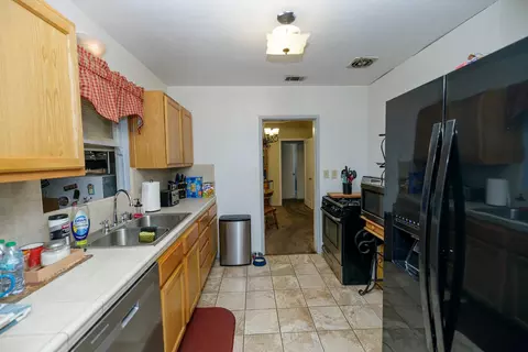 Kitchen - 2515 6th St, Ceres, CA 95307 photo 2 of 2