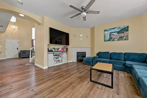 Living - 63 Maia Ct, Merced, CA 95341 photo 1 of 2