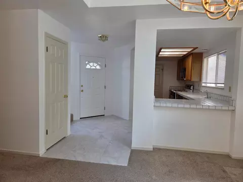Entry Way - 2717 Hoffman Woods Ln, Carmichael, CA 95608 photo 4 of 4
