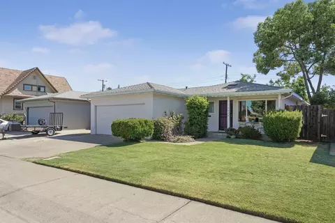 Exterior - 514 Howard St, Lodi, CA 95242 photo 2 of 7