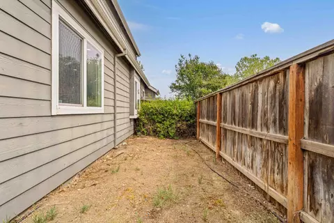Exterior - 1715 Limestone Dr, Ripon, CA 95366 photo 3 of 7