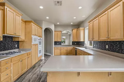 Kitchen - 1715 Limestone Dr, Ripon, CA 95366 photo 2 of 4