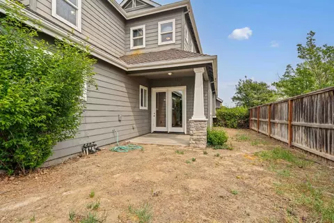 Exterior - 1715 Limestone Dr, Ripon, CA 95366 photo 5 of 7