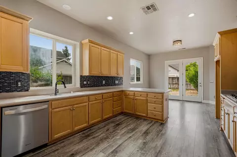 Kitchen - 1715 Limestone Dr, Ripon, CA 95366 photo 1 of 4