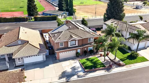 View/Area - 1824 Aberdeen Ct, Manteca, CA 95337 photo 4 of 7