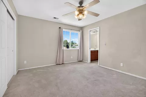 Bedroom - 1824 Aberdeen Ct, Manteca, CA 95337 photo 3 of 4