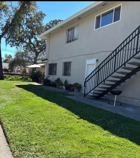 4625 Palm Ave #2, Sacramento, CA 95842