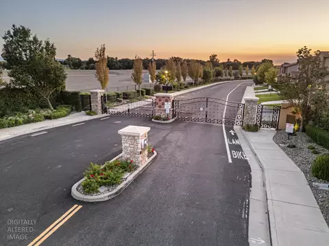 View/Area - 3931 Aplicella Ct, Manteca, CA 95337 photo 5 of 12