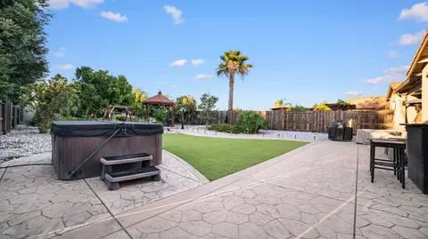 Exterior - 3931 Aplicella Ct, Manteca, CA 95337 photo 5 of 13