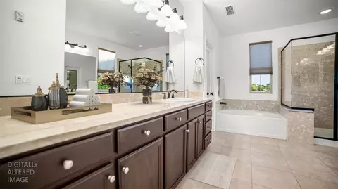 Bath - 3931 Aplicella Ct, Manteca, CA 95337 photo 4 of 7