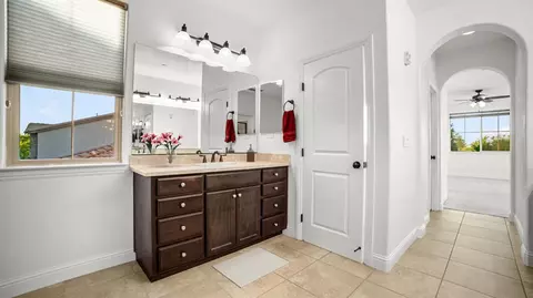 Entry Way - 3931 Aplicella Ct, Manteca, CA 95337 photo 7 of 7