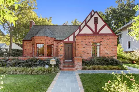550 Walnut St, Woodland, CA 95695
