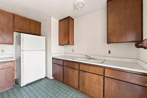 Kitchen - 283 G St, Wheatland, CA 95692 photo 4 of 6