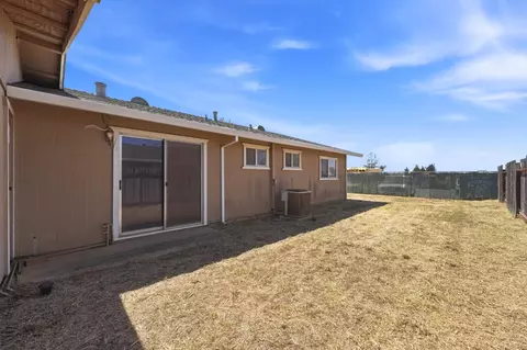 Exterior - 283 G St, Wheatland, CA 95692 photo 4 of 5