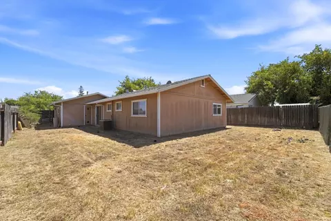 Exterior - 283 G St, Wheatland, CA 95692 photo 5 of 5