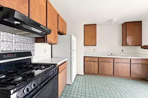 Kitchen - 283 G St, Wheatland, CA 95692 photo 1 of 6