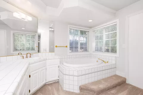 Bath - 2812 Bronzecrest St, Placerville, CA 95667 photo 3 of 3