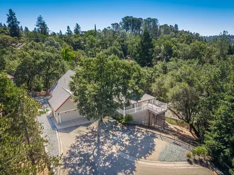 View/Area - 2812 Bronzecrest St, Placerville, CA 95667 photo 5 of 9
