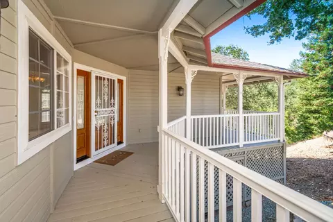 Exterior - 2812 Bronzecrest St, Placerville, CA 95667 photo 10 of 12