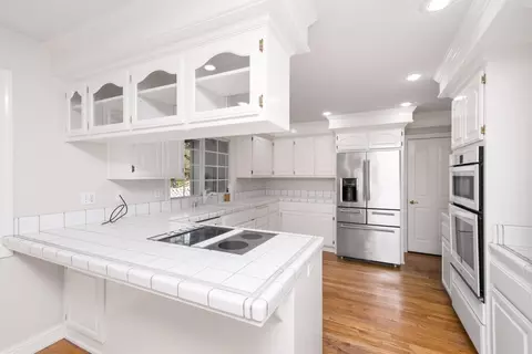 Kitchen - 2812 Bronzecrest St, Placerville, CA 95667 photo 2 of 7