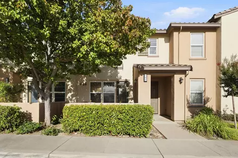 425 Regatta Ln #103, West Sacramento, CA 95605