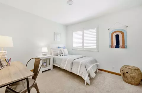 Bedroom - 3131 Woods Cir, Davis, CA 95616 photo 3 of 4