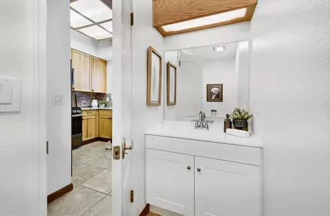 Bath - 3131 Woods Cir, Davis, CA 95616 photo 1 of 3