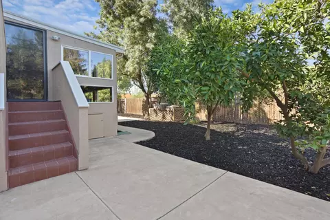 Exterior - 845 Independence Dr, Tracy, CA 95376 photo 9 of 21