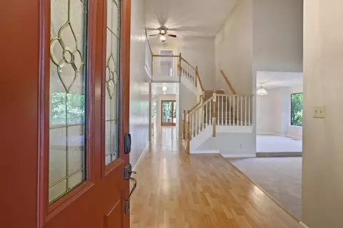 Entry Way - 845 Independence Dr, Tracy, CA 95376 photo 2 of 7