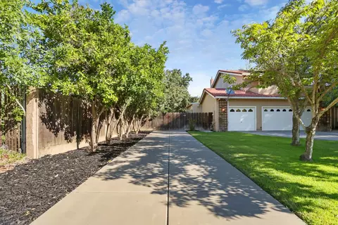 Exterior - 845 Independence Dr, Tracy, CA 95376 photo 3 of 21