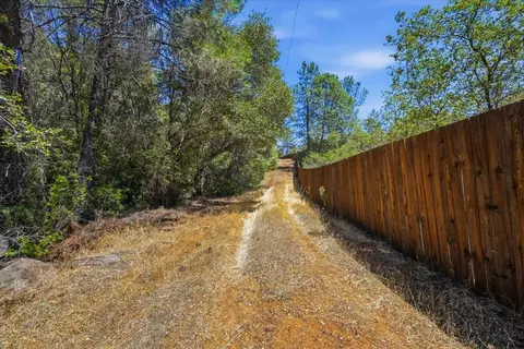 12877 Danzer Pl, Grass Valley, CA 95949 photo 11