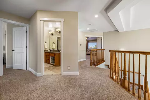 Entry Way - 3213 Hillglen Ave, Modesto, CA 95355 photo 6 of 9