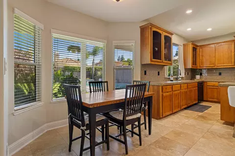 Dining - 3213 Hillglen Ave, Modesto, CA 95355 photo 3 of 3