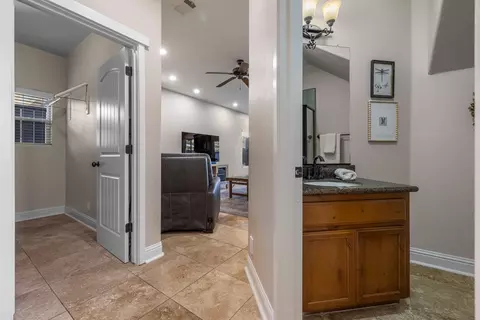 Entry Way - 3213 Hillglen Ave, Modesto, CA 95355 photo 4 of 9
