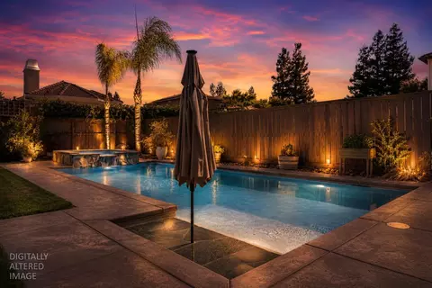 Exterior - 3213 Hillglen Ave, Modesto, CA 95355 photo 11 of 12
