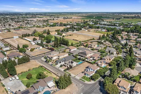 View/Area - 3213 Hillglen Ave, Modesto, CA 95355 photo 7 of 11