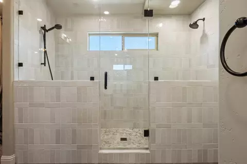Bath - 3213 Hillglen Ave, Modesto, CA 95355 photo 7 of 7