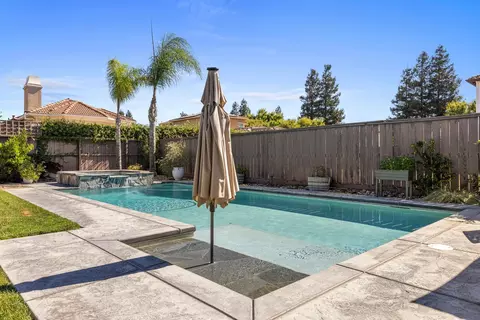 Exterior - 3213 Hillglen Ave, Modesto, CA 95355 photo 6 of 12