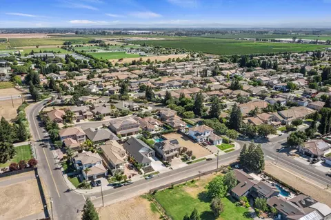 View/Area - 3213 Hillglen Ave, Modesto, CA 95355 photo 9 of 11