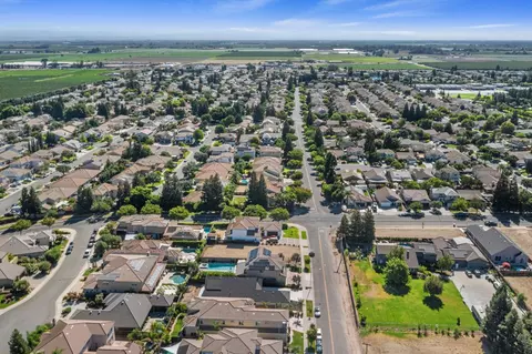 View/Area - 3213 Hillglen Ave, Modesto, CA 95355 photo 11 of 11