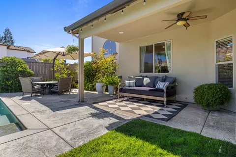 Exterior - 3213 Hillglen Ave, Modesto, CA 95355 photo 5 of 12