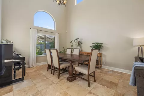 Dining - 3213 Hillglen Ave, Modesto, CA 95355 photo 2 of 3