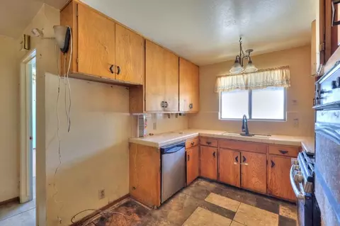 Kitchen - 3115 Farris Ave, Ceres, CA 95307 photo 3 of 3