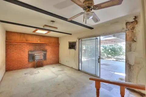 Living - 3115 Farris Ave, Ceres, CA 95307 photo 3 of 4